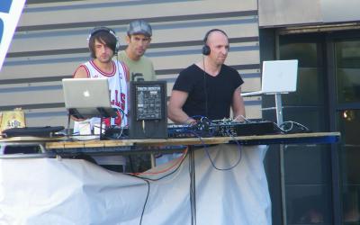 Dj Marcus / Mike Miller / Teemoor - West Bike Stunt (2011)